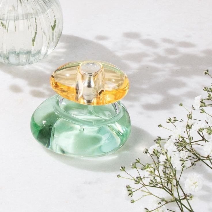 عطر زنانه الوی